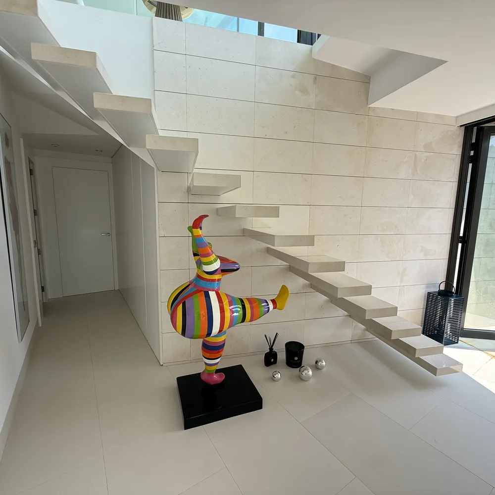 The floating stone staircase
