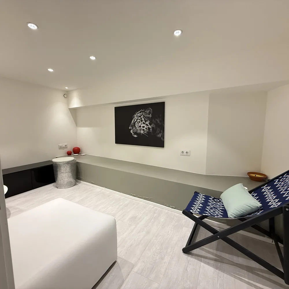 Sitting area of the guest apartment