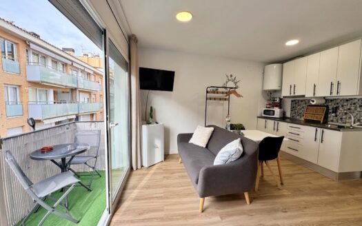 Investment Building with 3 Tourist Licences for Sale, Blanes
