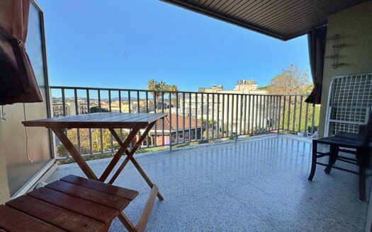 Spacious 4-Bedroom Apartment for Sale, Lloret de Mar