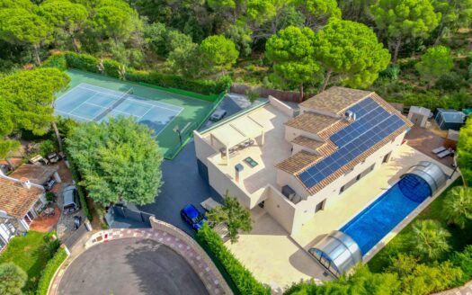 Luxury Villa with Pool, Tennis Court and Wellness Centre, Santa Cristina de Aro