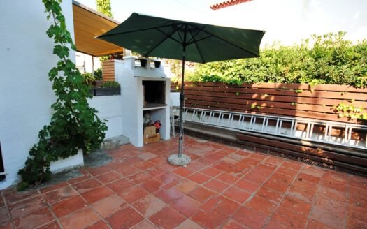 House a Minute from the Beach with Patio and Sea-View Terrace, Blanes