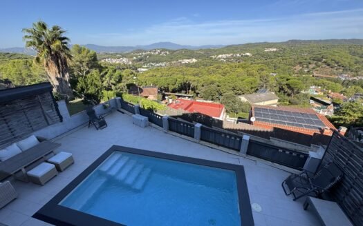 Renovated House with Pool and Panoramic Views, Santa Cristina, Blanes