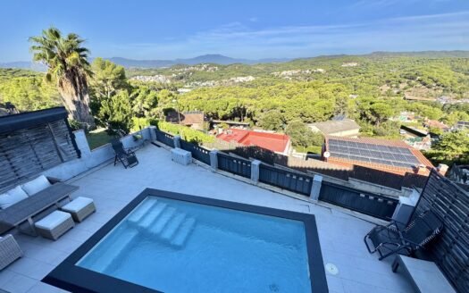 Renovated House with Pool and Panoramic Views, Santa Cristina, Blanes