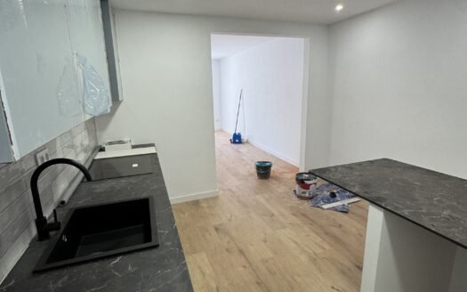 Renovated Ground-Floor Apartment with Private Patio, Blanes